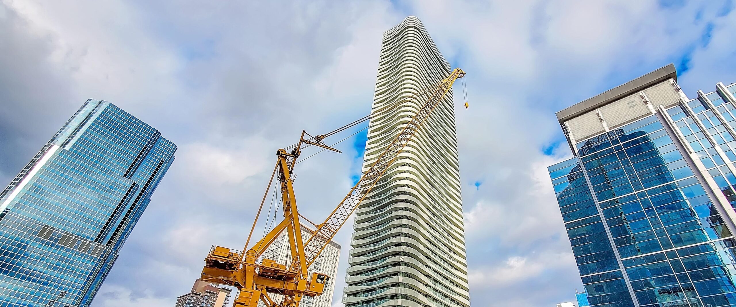 Construction of the luxury condominium in the heart of а city downtown at a premium location near financial center and main tourist attractions